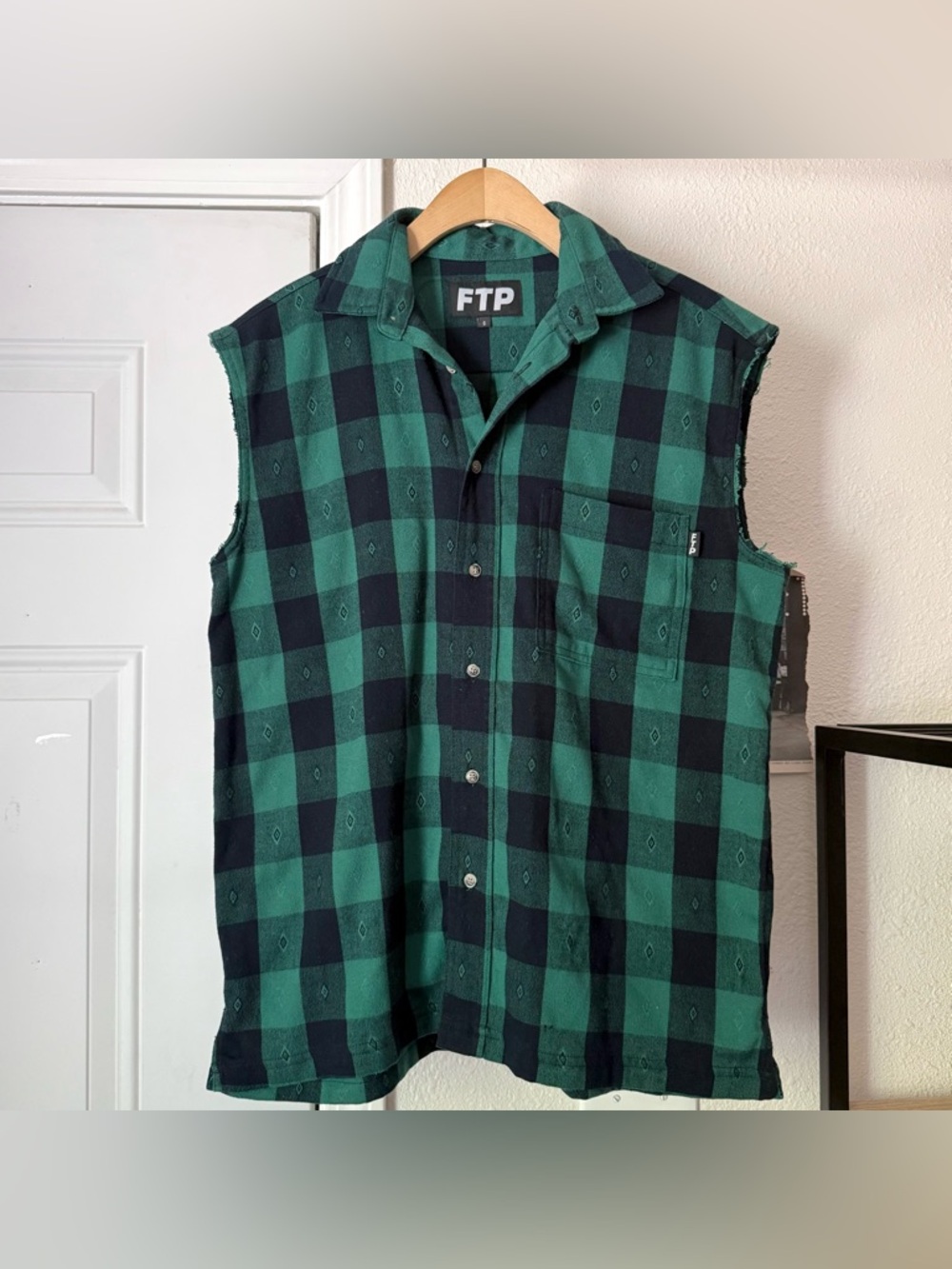 FTP green black plaid checked raw fray hem button up sleeveless shirt tank top